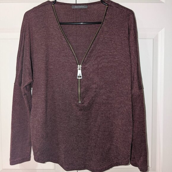 Suzy Shier Tops - Suzy Shier Burgundy Knit Sweater Zipper V-Neck Size Large